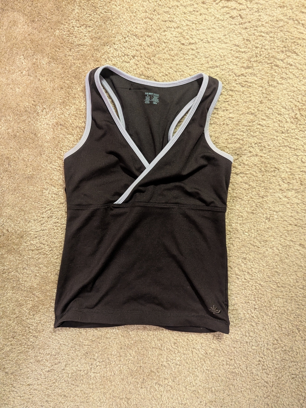 Vintage Old Navy Brown V Neck Yoga Tank With Light Purple Trim Size Small